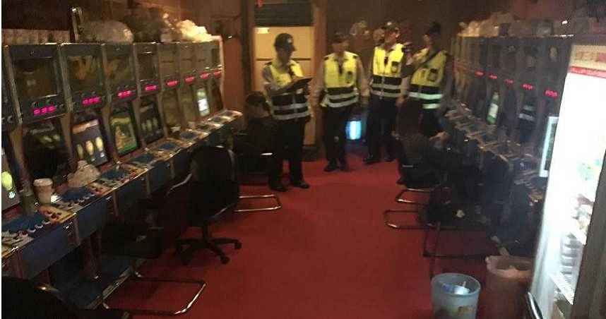 包庇賭博電玩涉通風報信　北市2警員收賄準備進苦牢